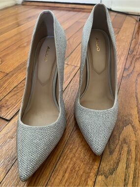 Aldo Light Silver Crystal Pointed Pumps